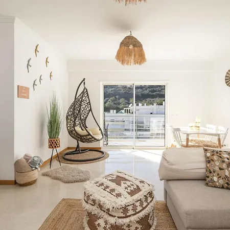 Daire Modern 1br In With Balcony & Parking, By Hopstays Albufeira
