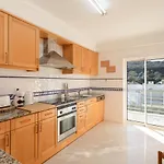 Modern 1br In With Balcony & Parking, By Hopstays * البوفيرا