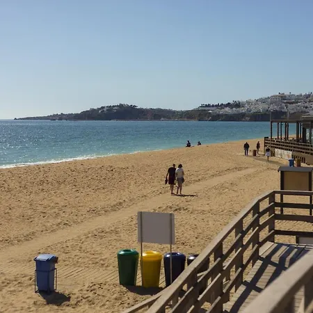 Modern 1br In With Balcony & Parking, By Hopstays *