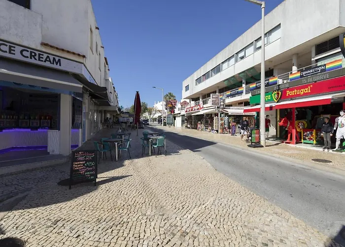 Modern 1br In With Balcony & Parking, By Hopstays