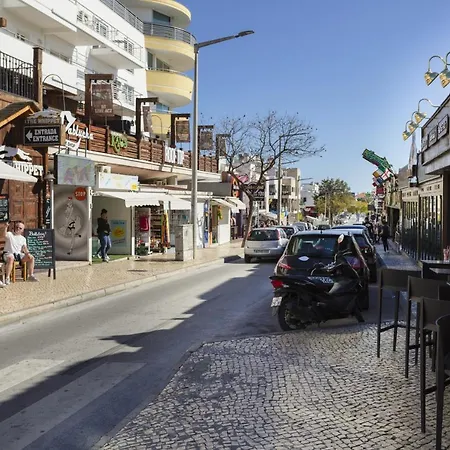 Modern 1br In With Balcony & Parking, By Hopstays